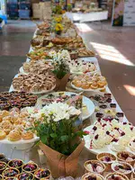 שולחן קינוחים מעוצב