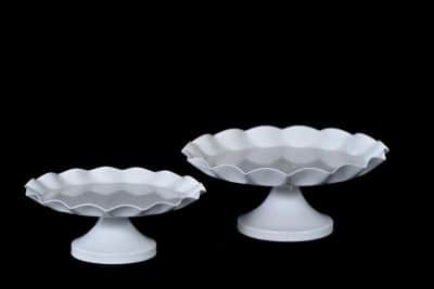 מעמד עוגות/עוגיות דגם פרח לבן