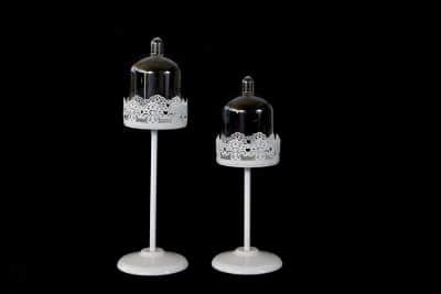 מעמד קאפקייקס/נרות תחרה לבן