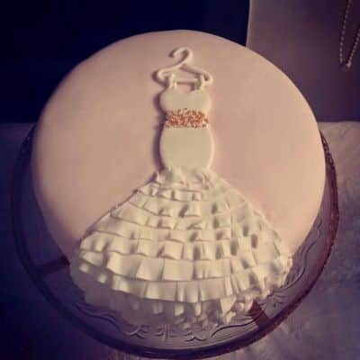 עוגה למעצבת שמלות כלה