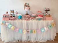 שולחן גלידה וחד קרן פסטל